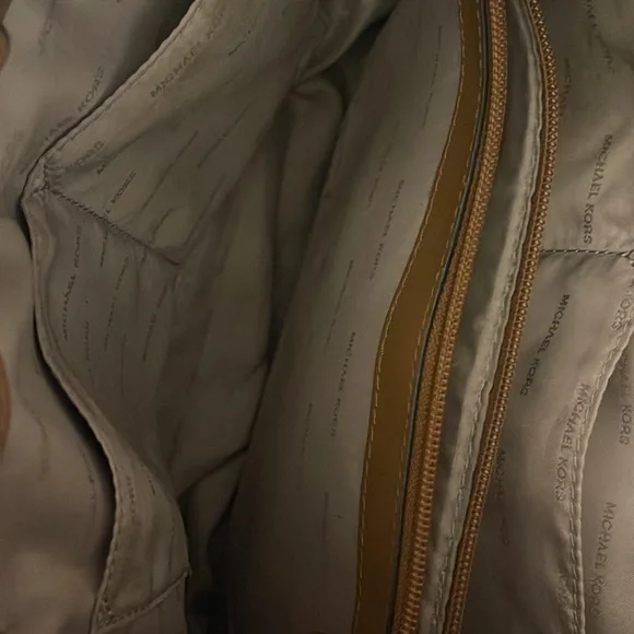 FREE SHIPPING!! Michael Kors large jet set chain strap bag - Picture 4 of 6